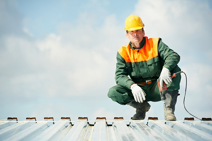 How to Choose the Right Commercial Roofing Contractor